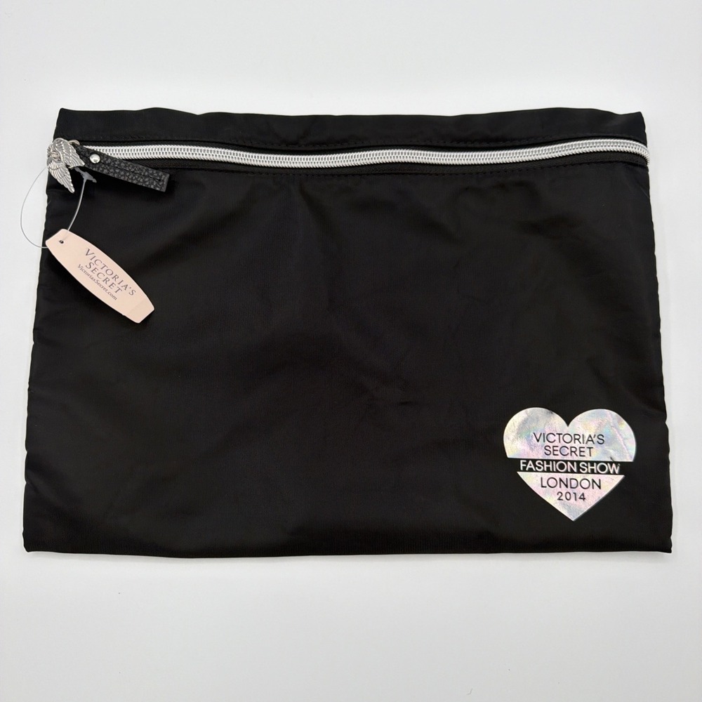 Victoria Secret Black Makeup Cosmetic Case Bag Fashion Show 2014 Heart NWT